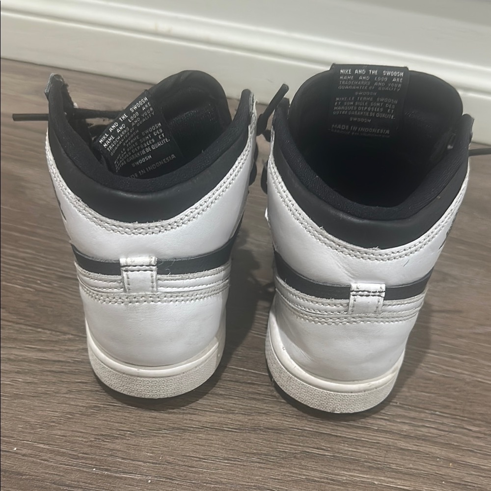 Jordan 1 - Picture 4 of 5